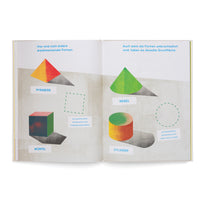 A two-page spread from a German children's book about geometry. The left page shows a colorful pyramid and cube, demonstrating their shared square base with a dashed outline. The right page shows a green cone and a colorful cylinder, demonstrating their shared circular base with a dashed outline. The illustrations have a textured style with prominent shadows.